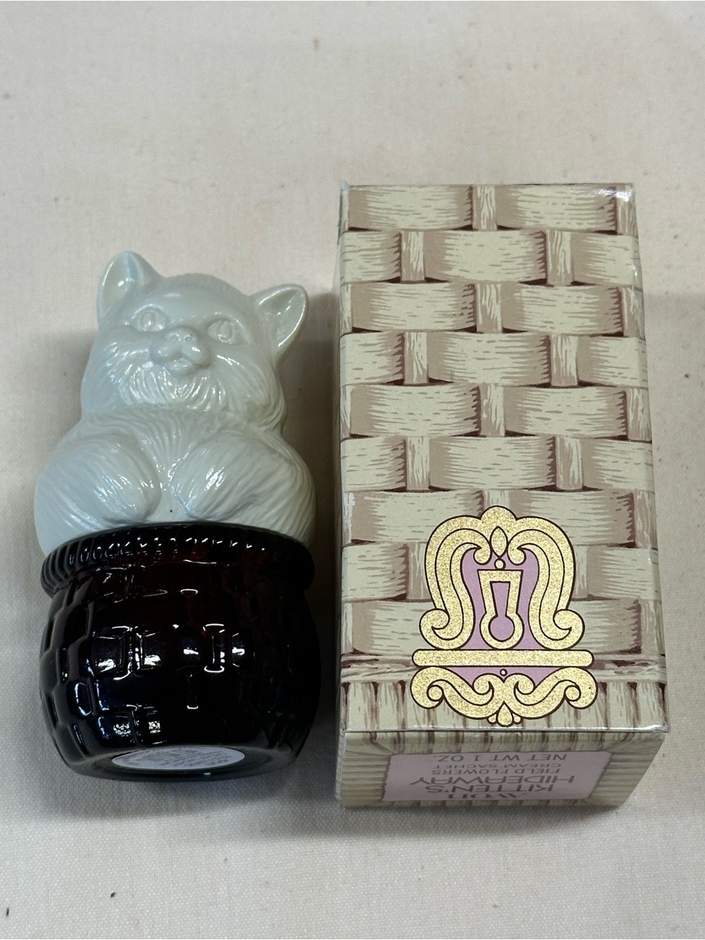 Vintage 1974-1976 AVON Kittens Hideaway Field Flowers 1 oz.